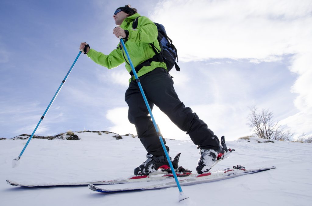 スキー板をヘッドで選ぶならこれ。男女別アイテムからジュニアまで - Xadventure