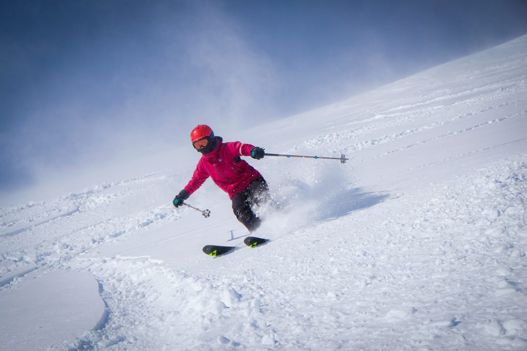 ゲレンデでセンスが際立つ！おすすめのスキー・スノボー用ステッカー12選 - Xadventure